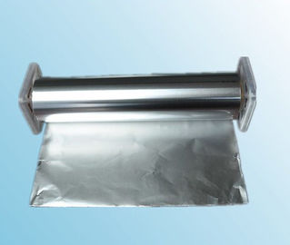 Uma folha de alumínio do agregado familiar brilhante lateral para o acondicionamento de alimentos O 1145 12mic x 450mm