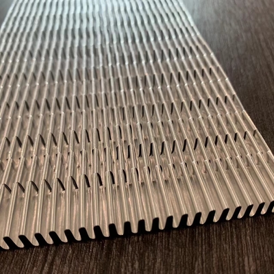 Peças de trocador de calor de filhotes de alumínio de tubo plano de microcanal de resfriador de ar peças personalizadas para evaporador de radiador