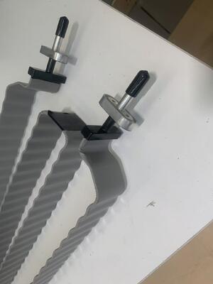 Qualidade Serpente de refrigeração líquida de micro-canal de alumínio para 21700 células cilíndricas Fábrica